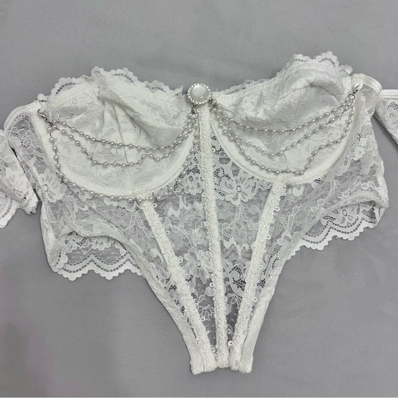 Lace Pearl Corset Top - Small SOLD - Picture 3 of 3